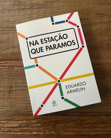 O livro Na estação que paramos, romance de Eduardo Armelin chegou da gráfica e está PERFEITO!! @